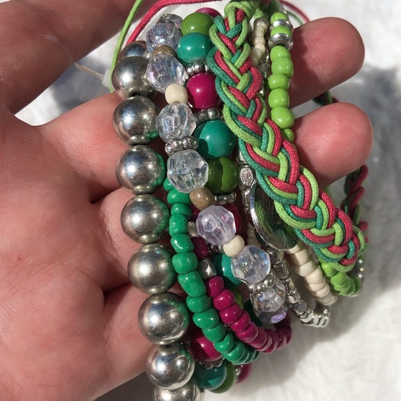 💚 Beautiful bundle of colorful fun bracelets  💚 - Picture 6 of 13